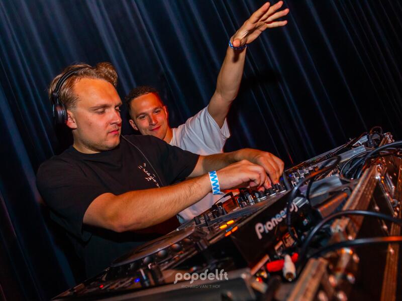 Sven Fields & Millean. 