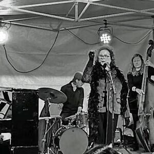 BEBOP UNPLUGGED: Smooch