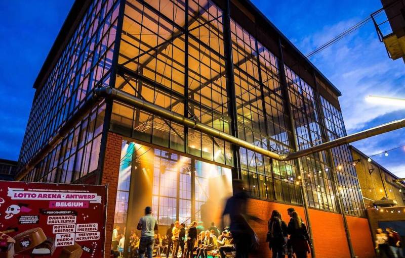 lijm en cultuur gebouw